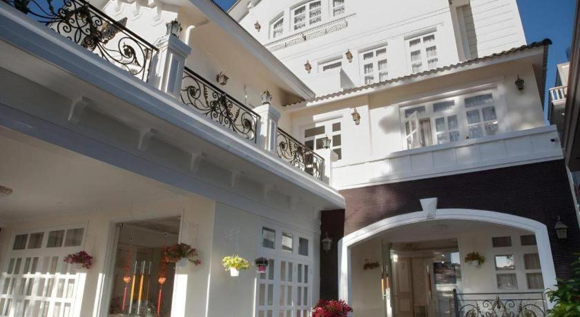 Hoa Sen Vang Hotel Dalat Esterno foto